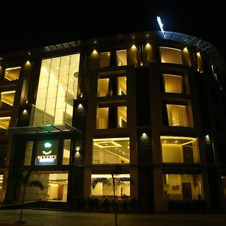 Woodies Bleisure Hotel Kozhikode Zewnętrze zdjęcie