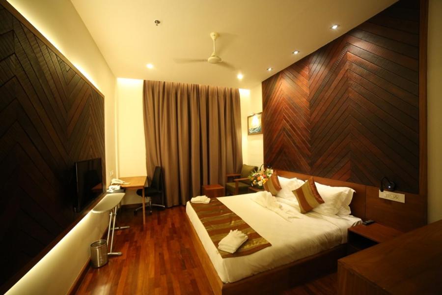 Woodies Bleisure Hotel Kozhikode Zewnętrze zdjęcie