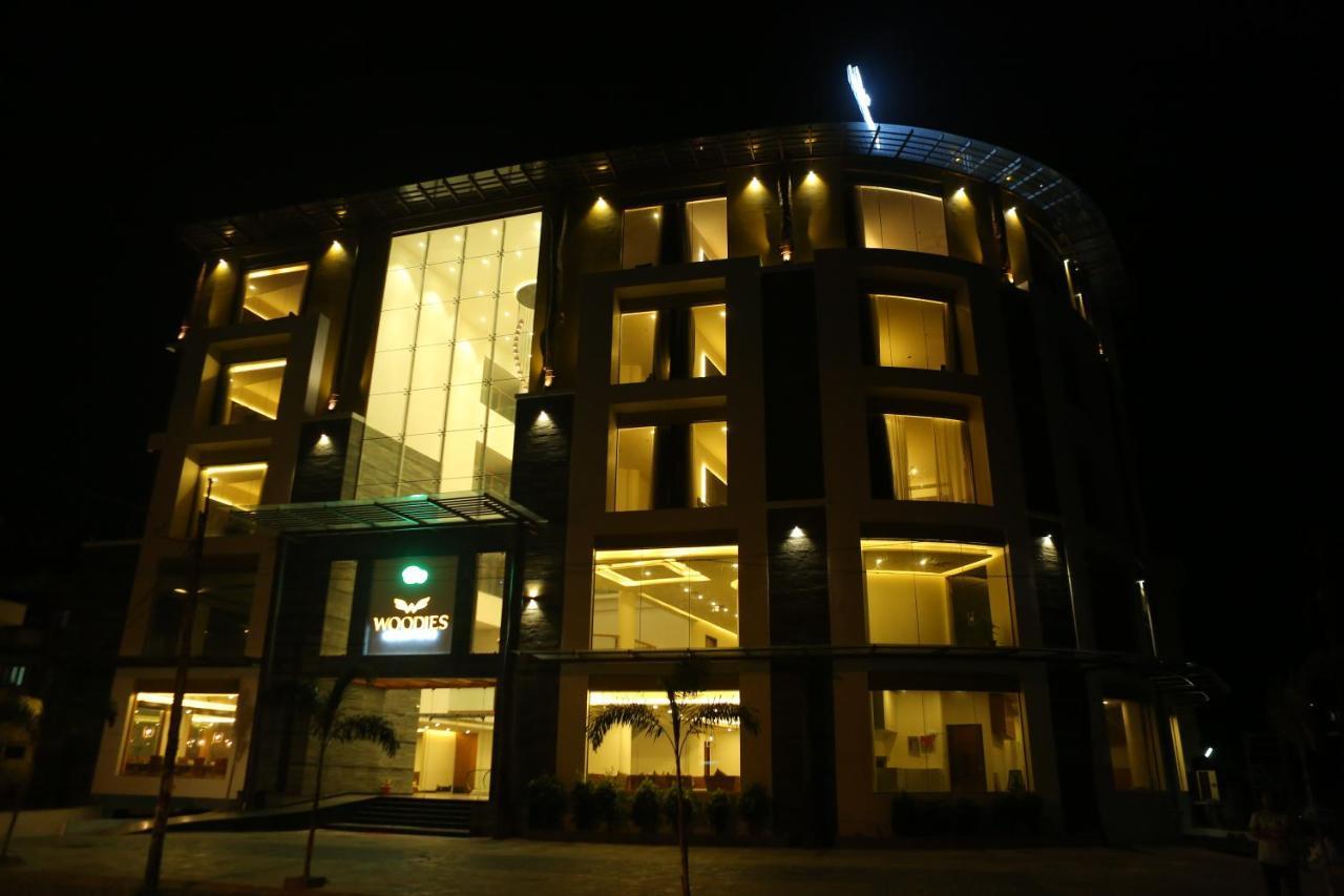 Woodies Bleisure Hotel Kozhikode Zewnętrze zdjęcie