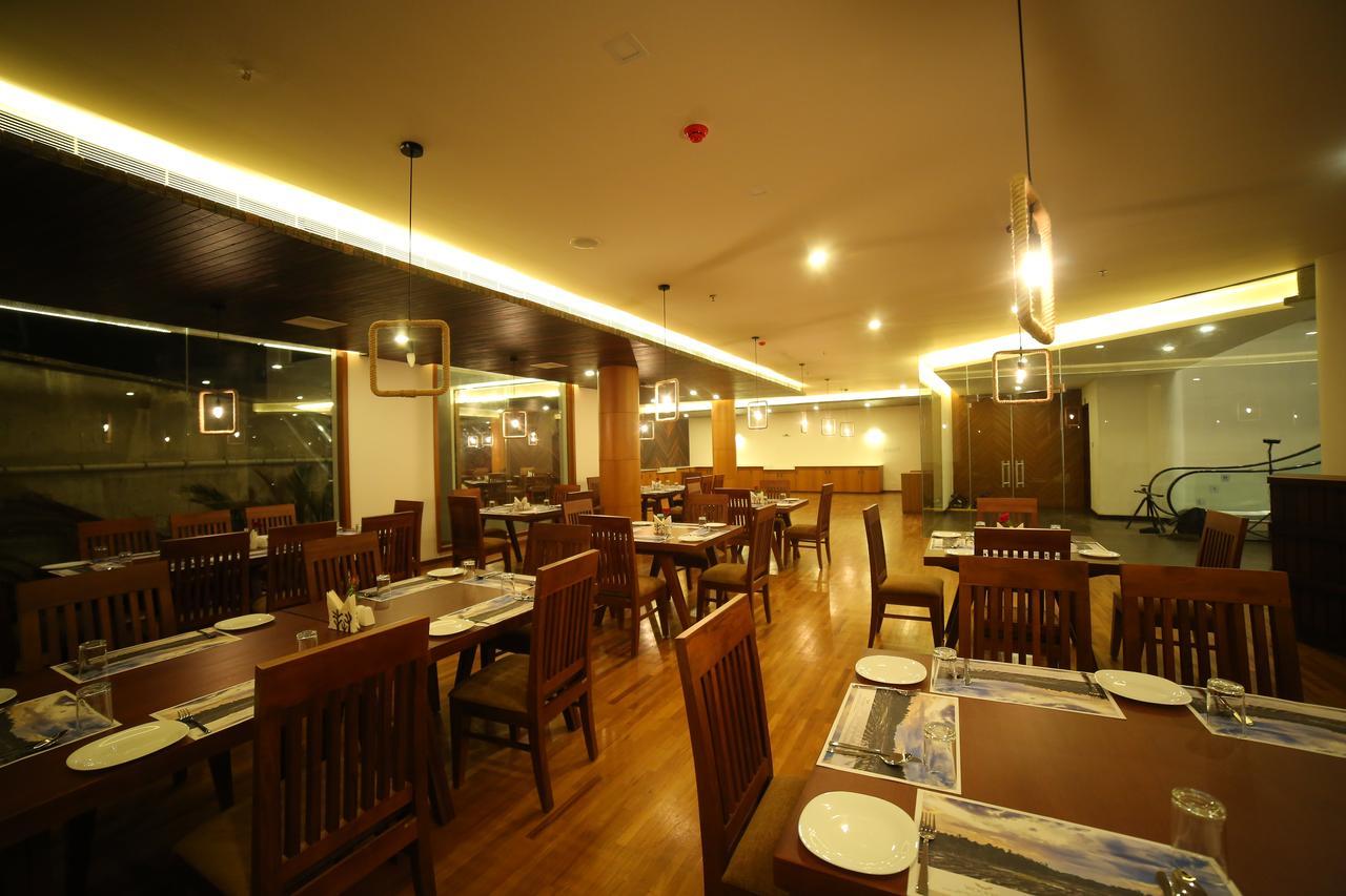 Woodies Bleisure Hotel Kozhikode Zewnętrze zdjęcie