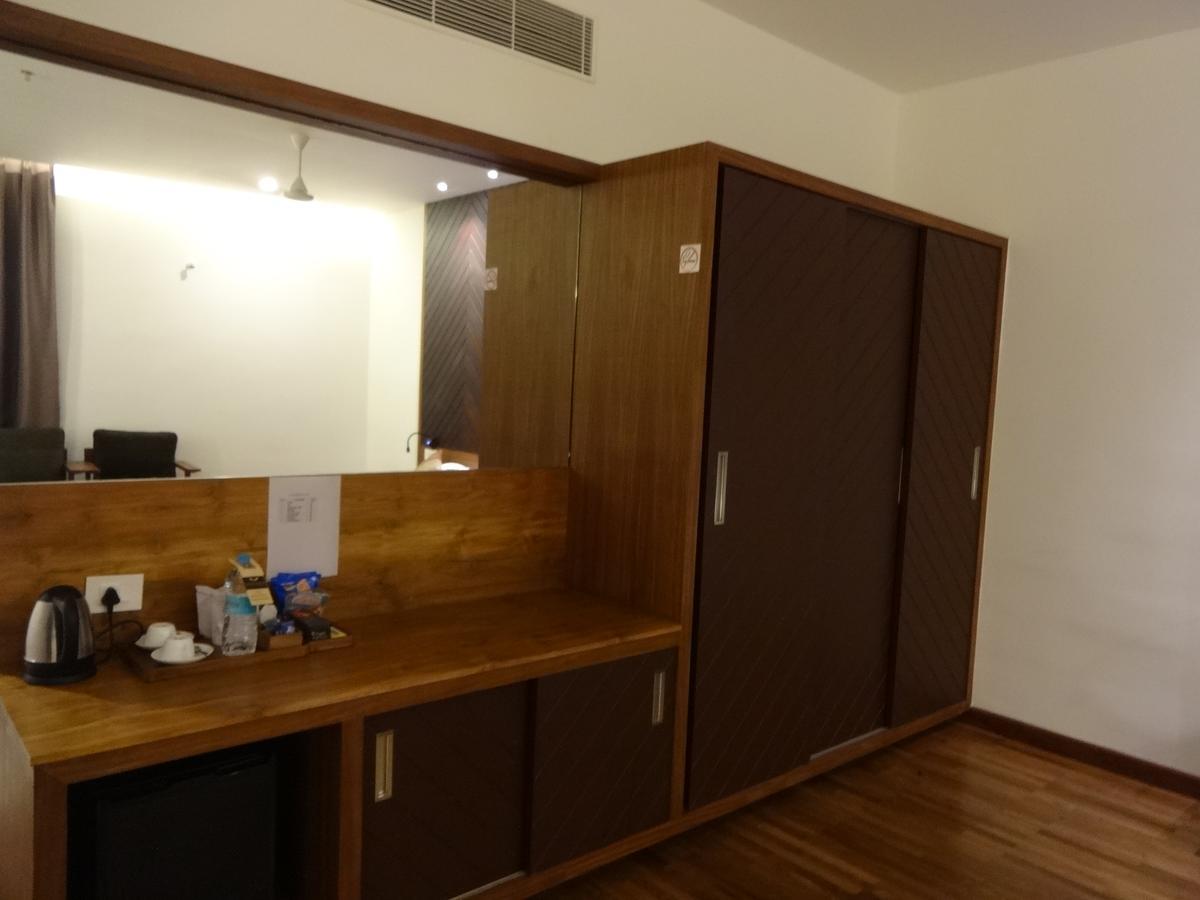 Woodies Bleisure Hotel Kozhikode Zewnętrze zdjęcie